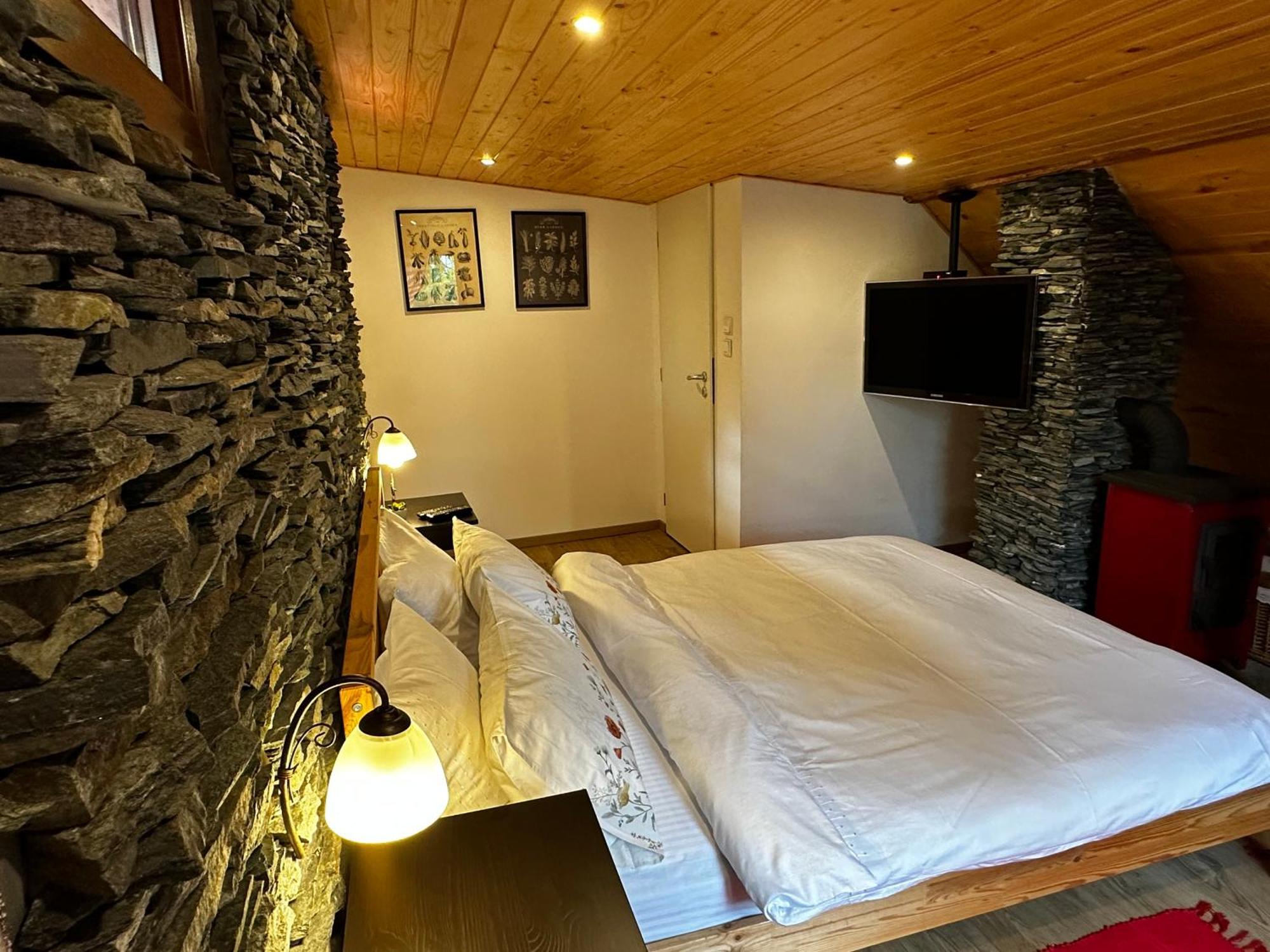 Mountain Chalet - Cabana La Muntele Baisorii Muntele Cacovei  Bagian luar foto